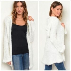 White Hooded soft popcorn cardigan sweater -s/m